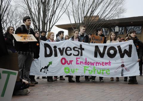 Fossil fuel divestment demonstration at Tufts University, March 4, 2013