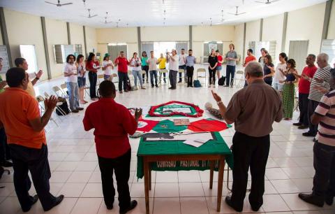 Land grabbing in northeastern Brazil fact finding mission prayer September 6, 2017 by @ONGFase/Twitter