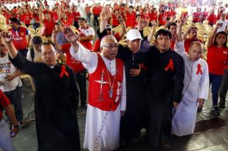 Philippines Archbishop Arguelles of Lip at anti coal rally March 2016